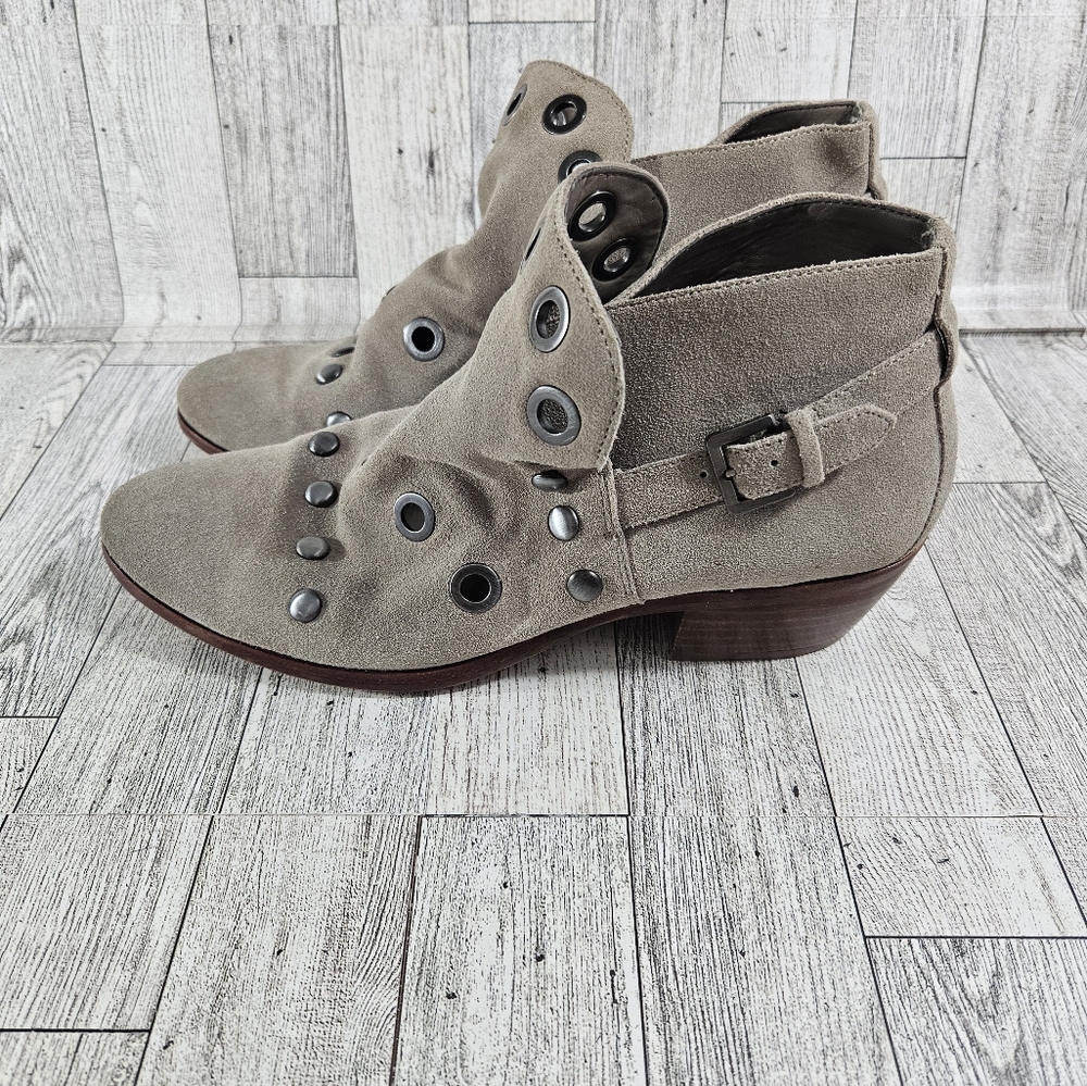 SAM EDELMAN RIVETED STUDDED SUEDE ANKLE BOOTS BOOTIE Size 7.5 Boho
